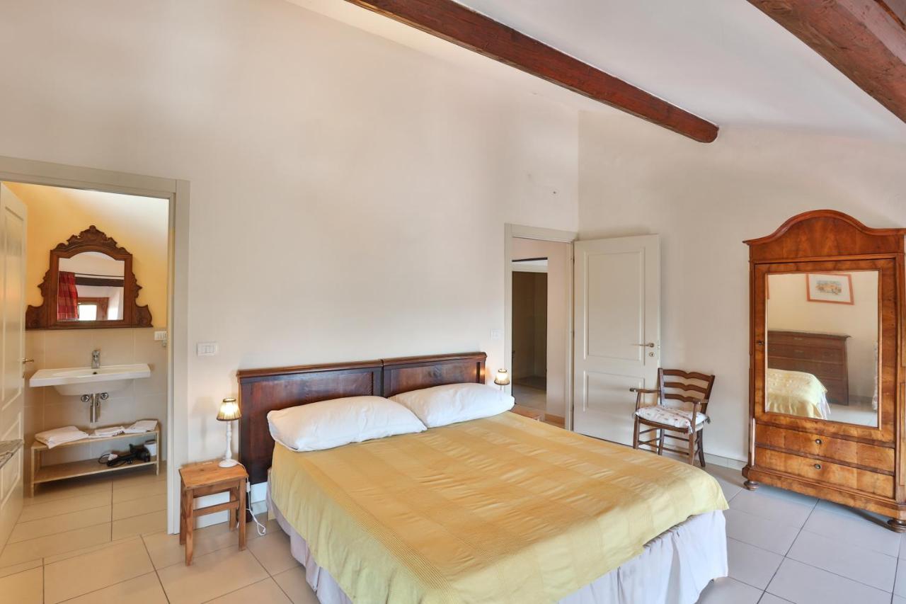 Villa Pesce, Mombaruzzo Buitenkant foto