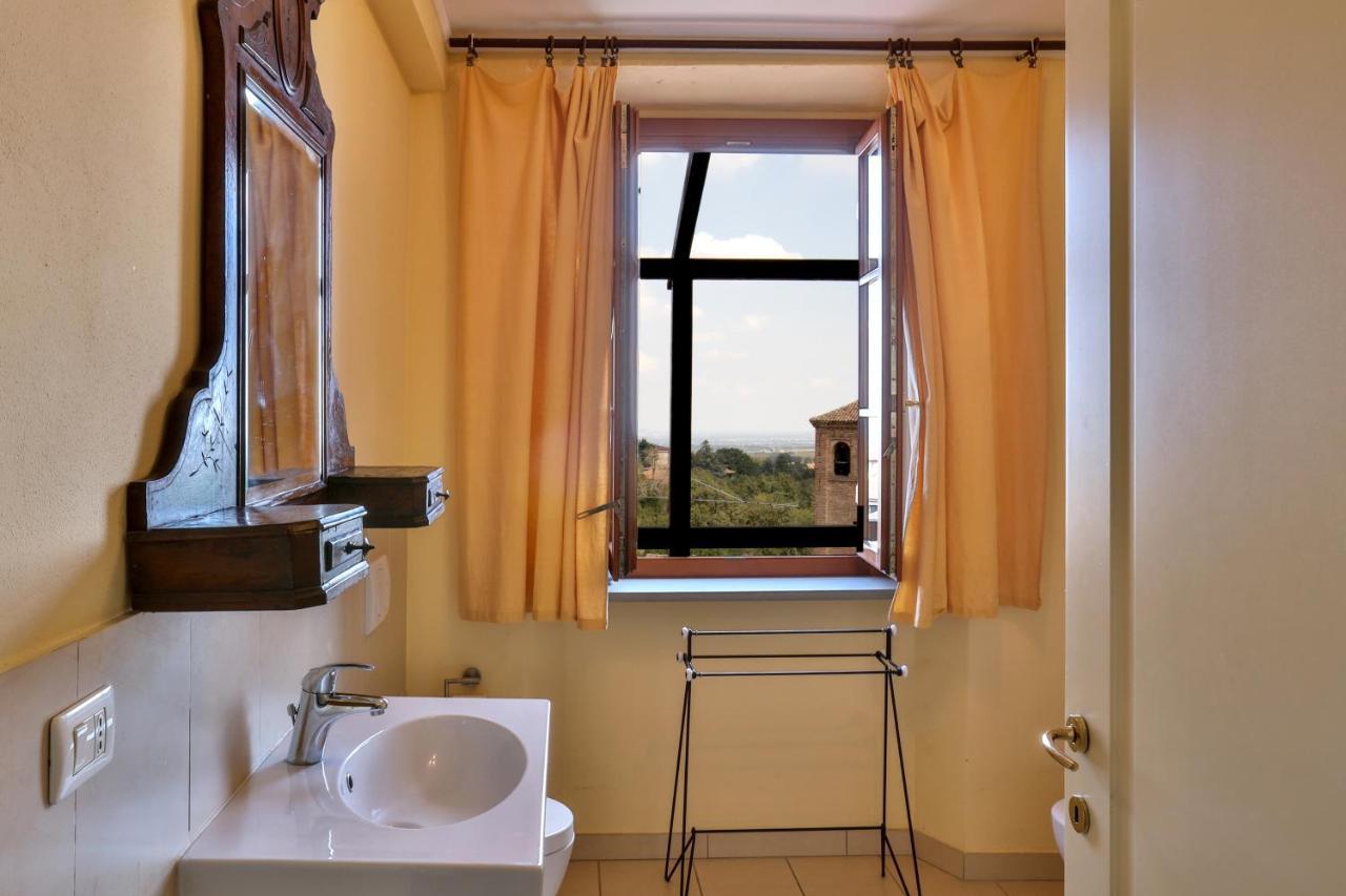 Villa Pesce, Mombaruzzo Buitenkant foto